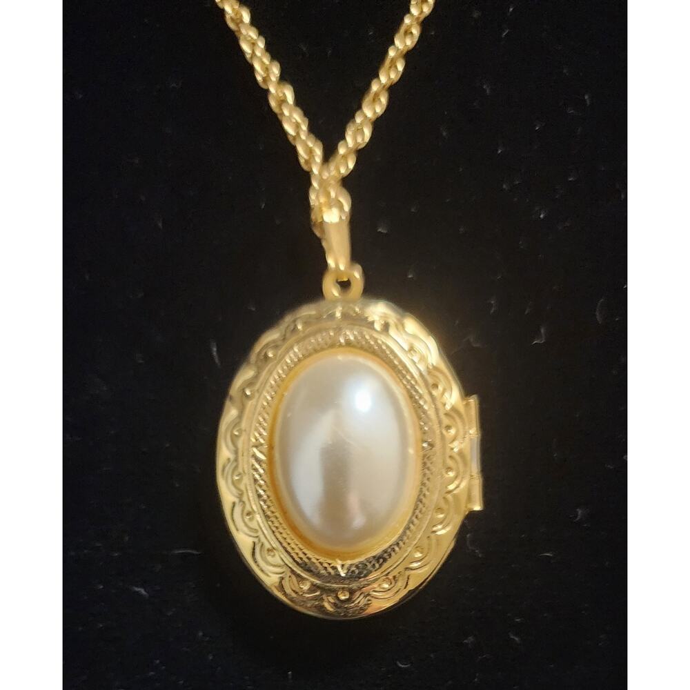 Vtg Park Lane Memories Gold Tone Pearl Locket Bracelet & Pierced Earring Set NEW - Picture 5 of 12